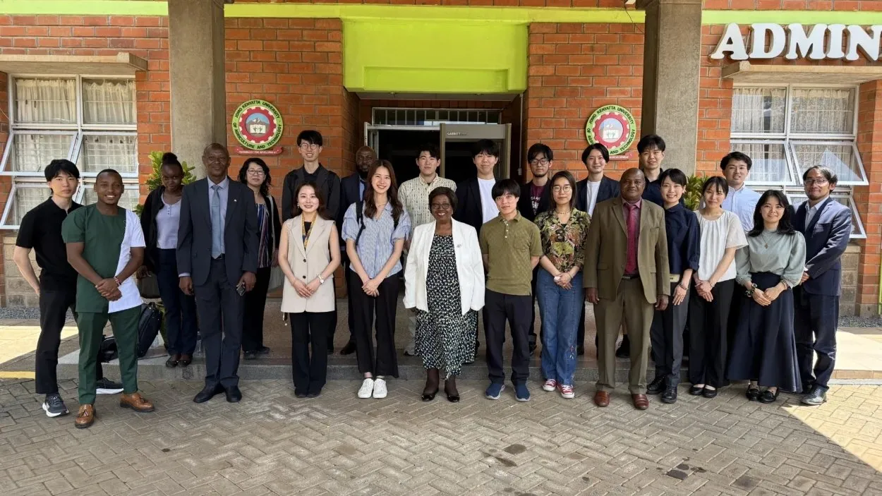 A group photograph in front of the administration building of Jomo Kenyatta University of Agriculture and Technology, on the first day of the programme.